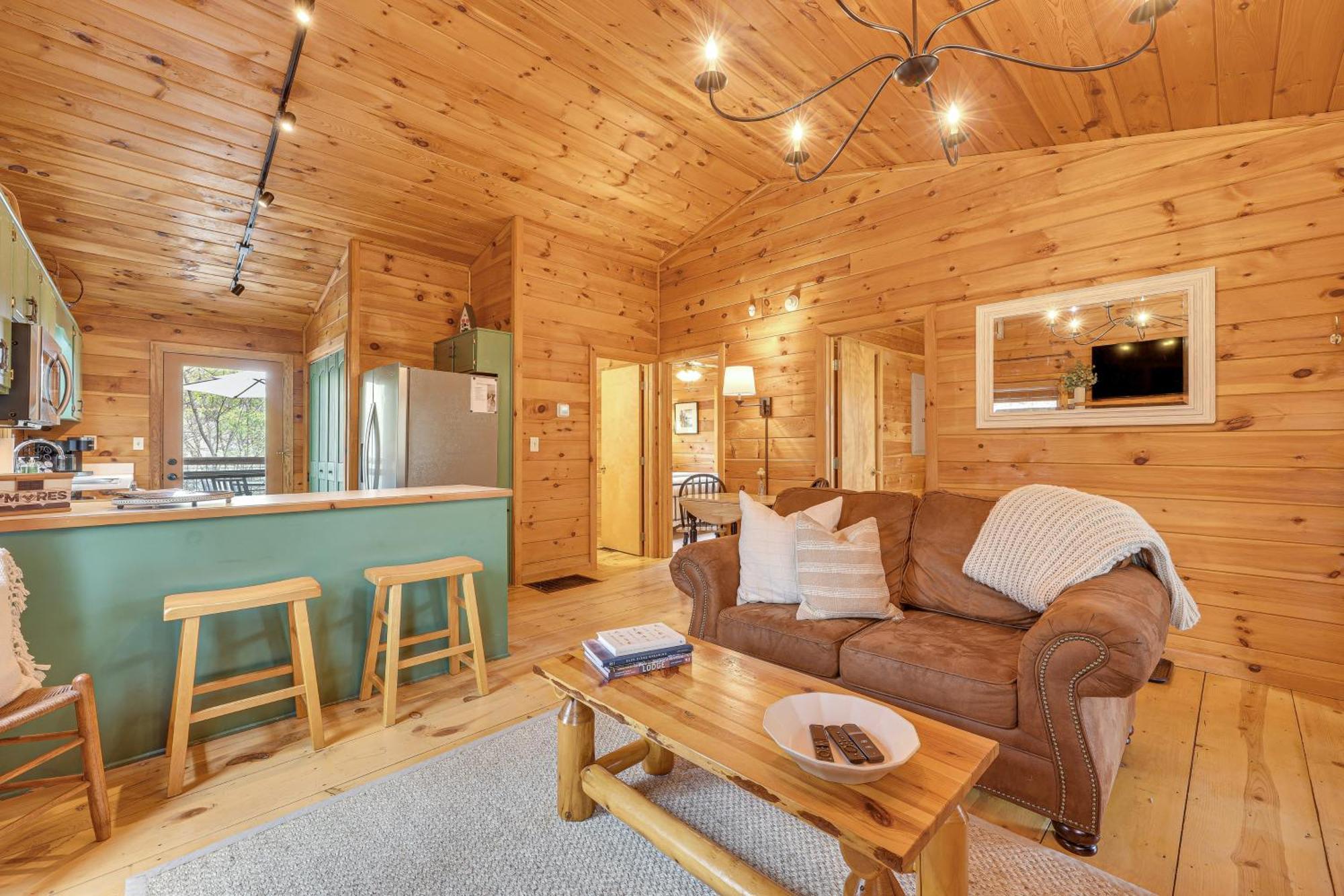 Cozy Cabin In Private Location With Hot Tub And Grill! 蓝岭 外观 照片