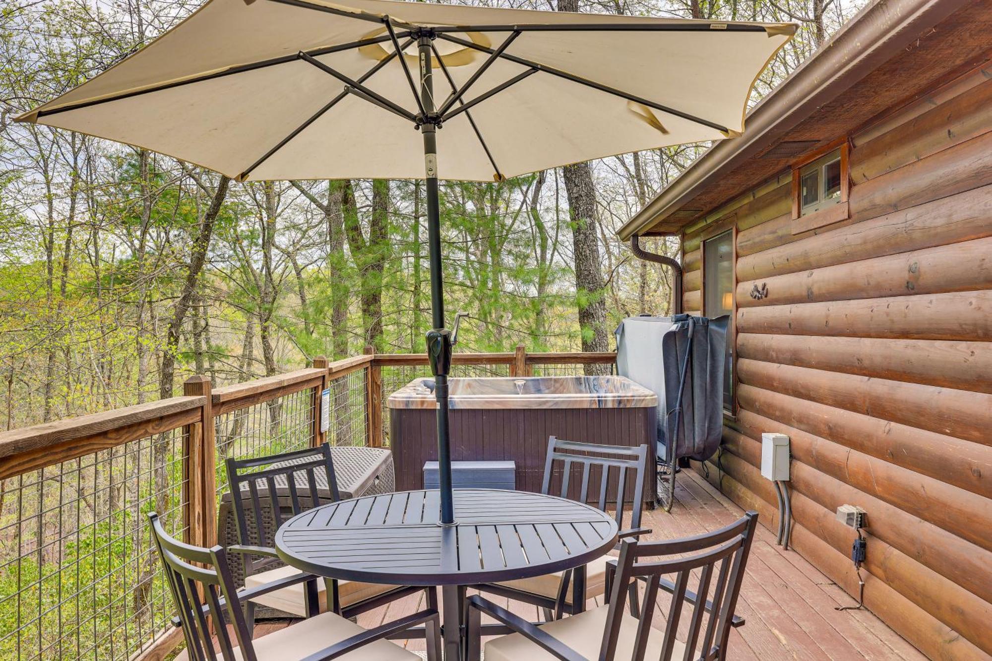Cozy Cabin In Private Location With Hot Tub And Grill! 蓝岭 外观 照片