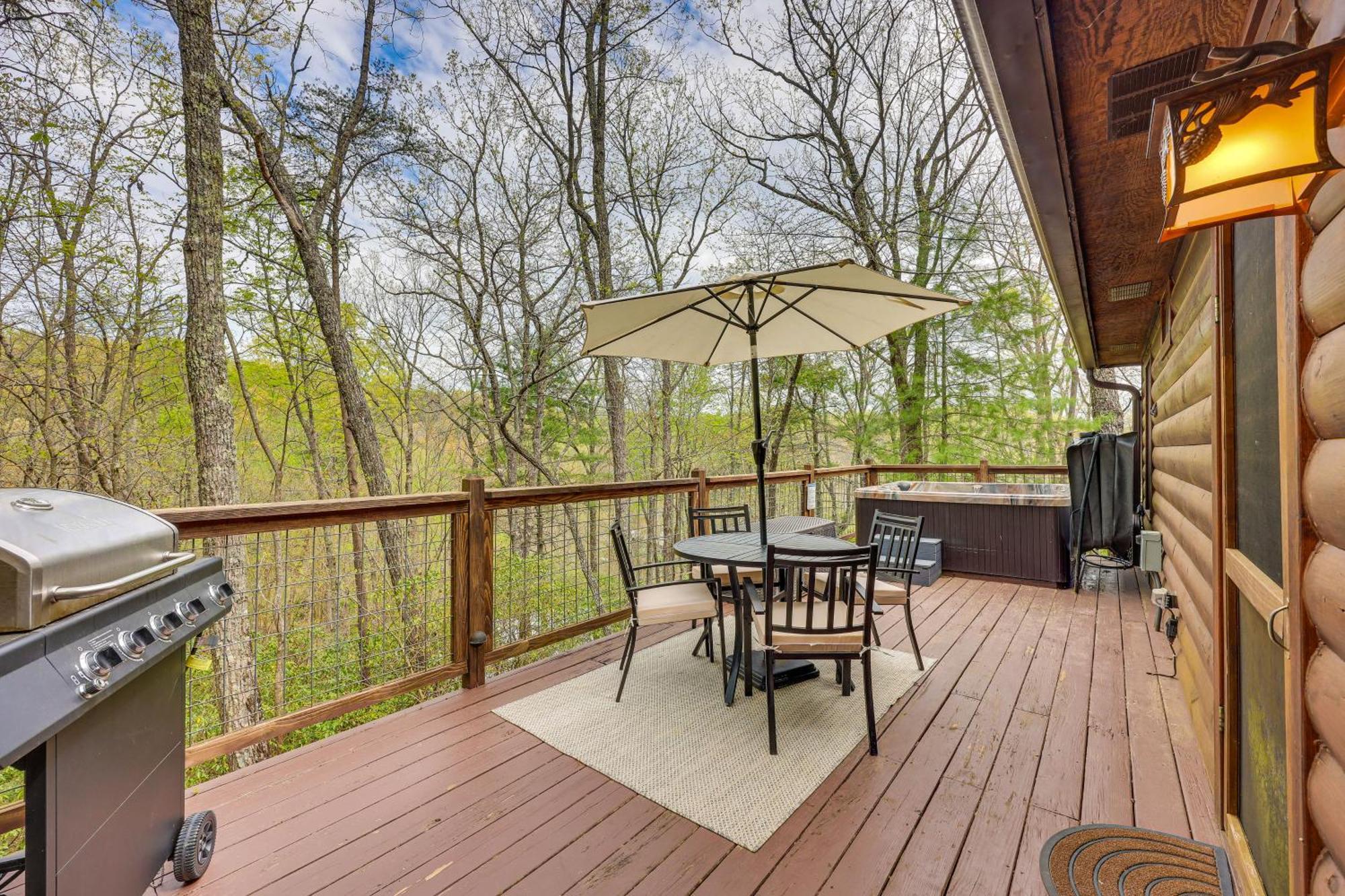 Cozy Cabin In Private Location With Hot Tub And Grill! 蓝岭 外观 照片